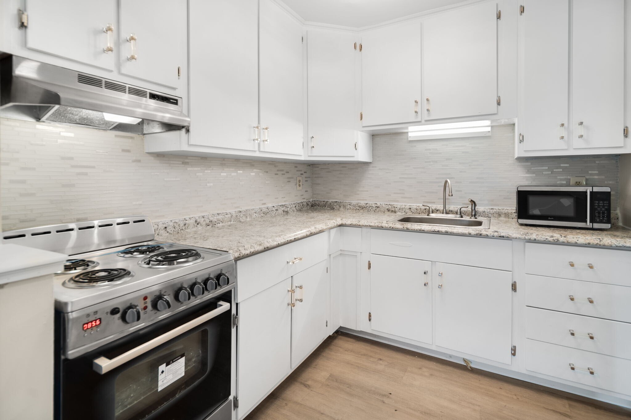 Kitchen - 151 Chestnut St