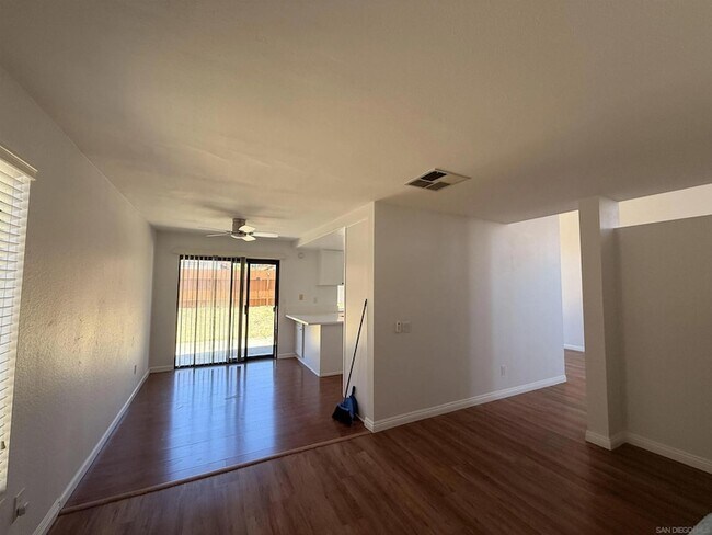 Building Photo - 7538 Hawks Peak Way