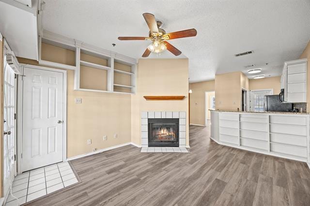 Building Photo - 4800 W Lovers Ln