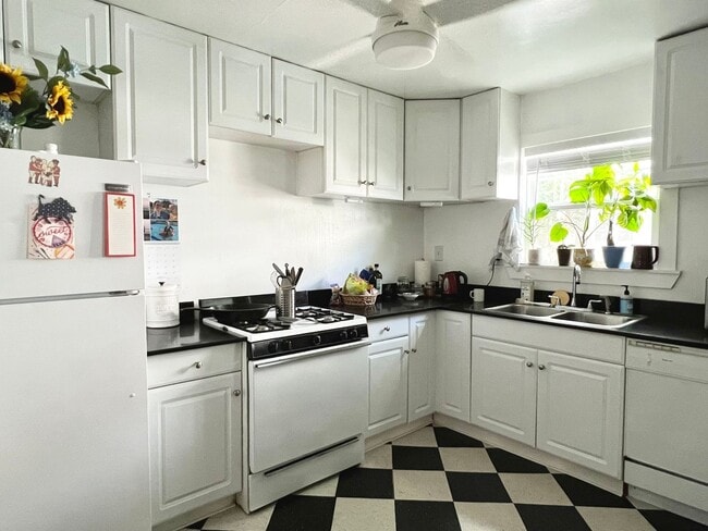 Building Photo - 1BR - Piedmont Park!