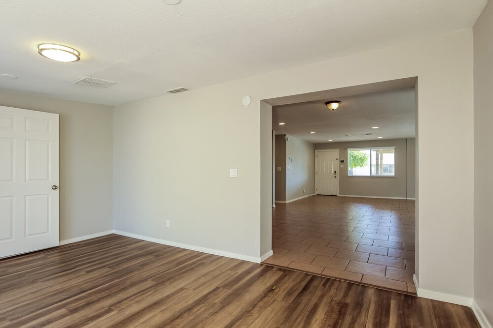 Building Photo - 6850 W Coolidge St