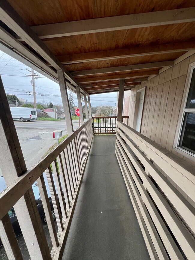 Building Photo - 93754