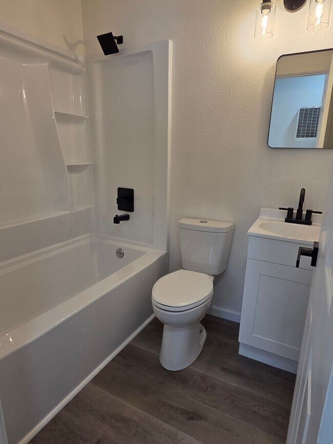 Building Photo - 24508 CA-108