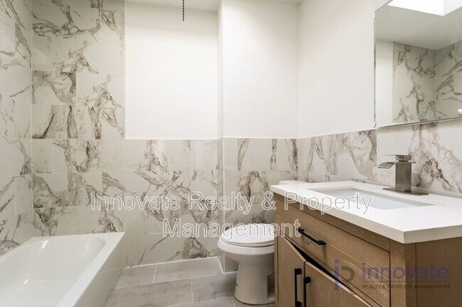 Building Photo - 1670 N Felton St