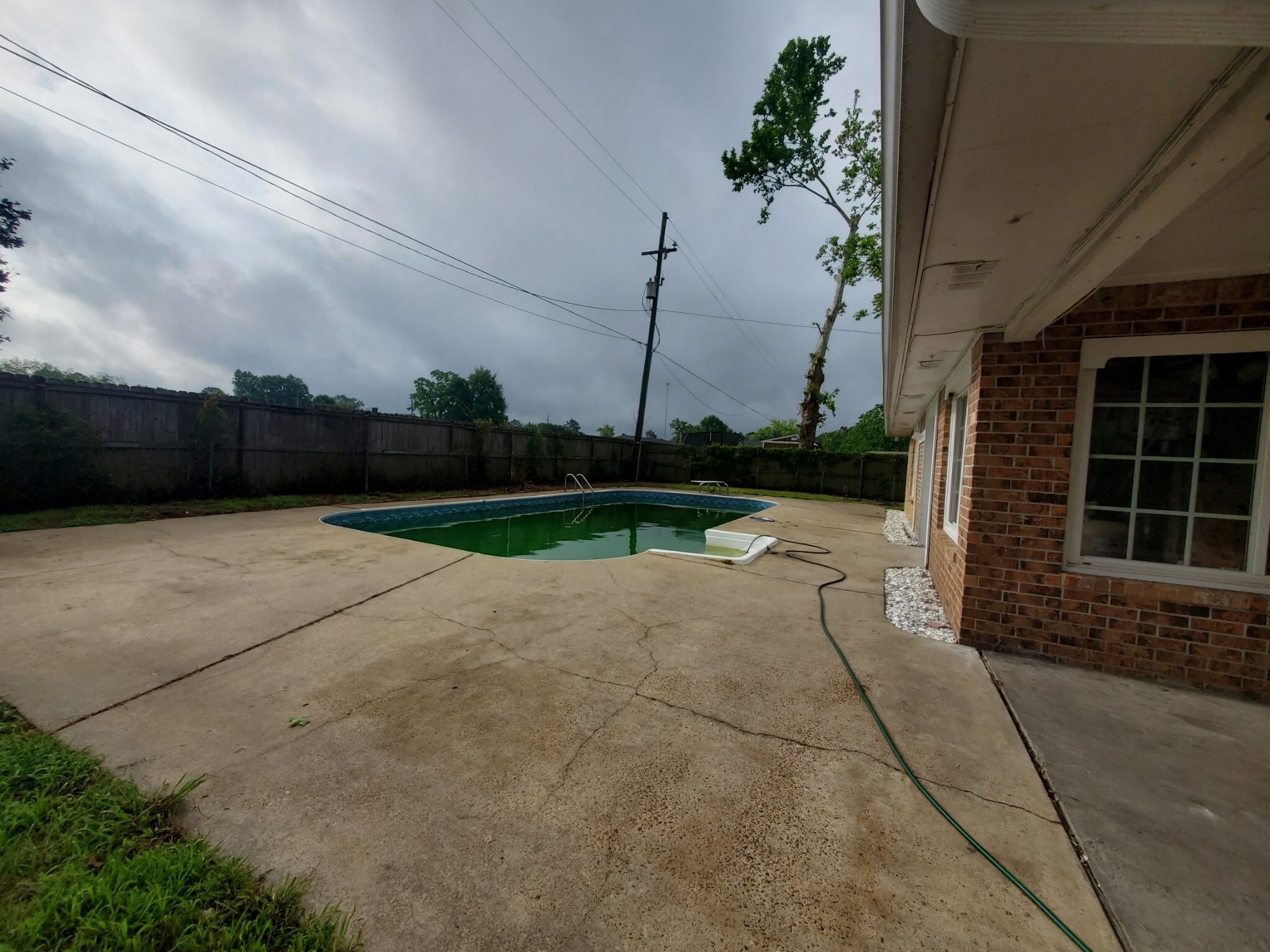 Building Photo - 1595 S Louisiana Ave