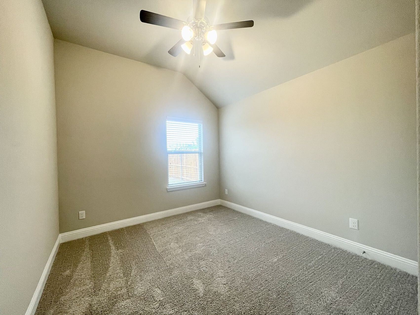 Building Photo - 3002 Pronghorn Dr