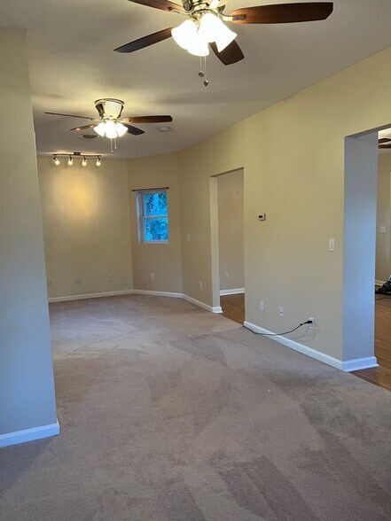 Building Photo - 189 E 2nd St