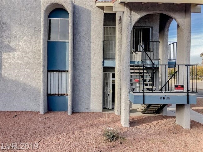 Building Photo - 4768 W Sand Creek Ave