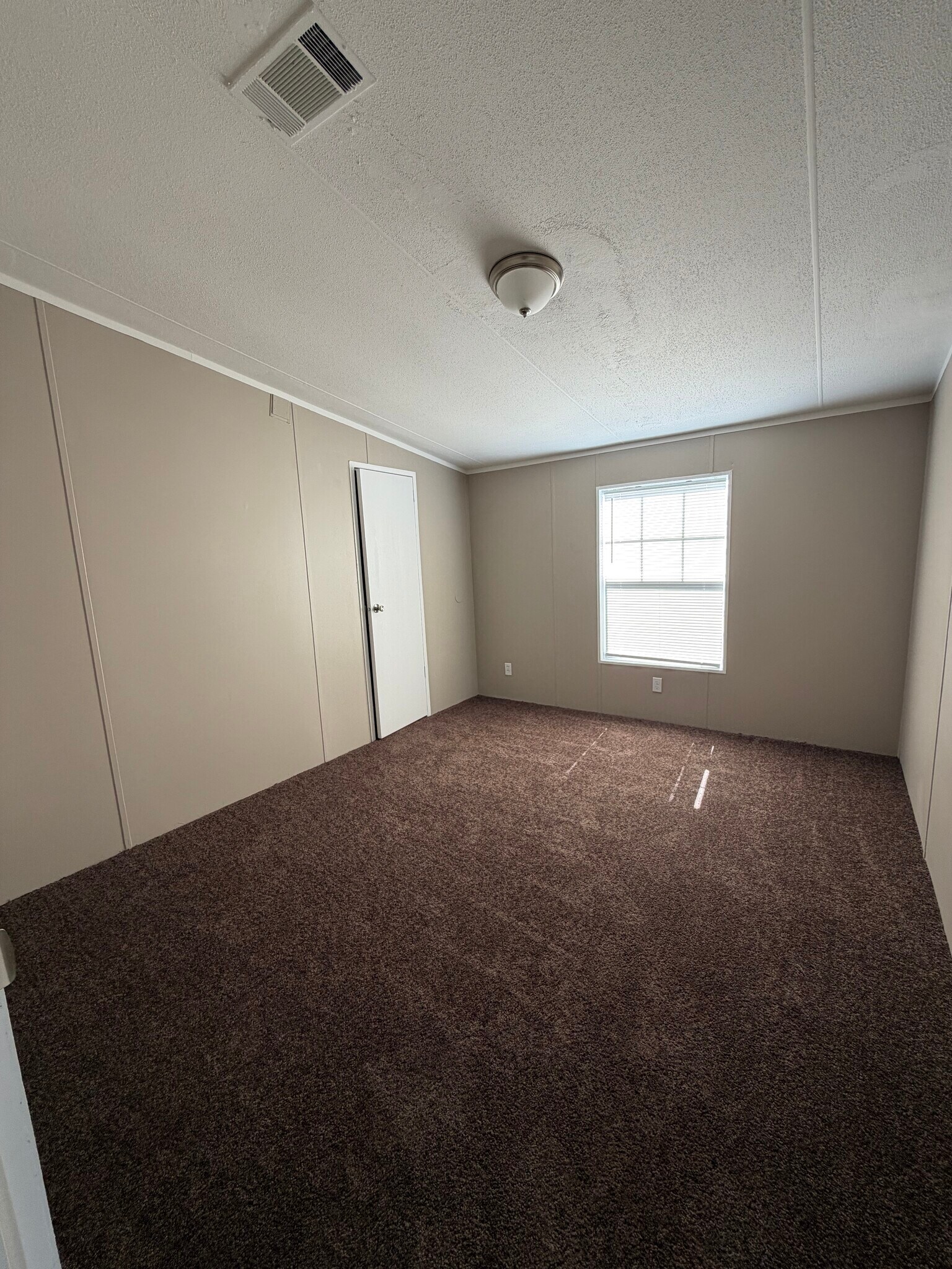 Building Photo - 9211 Gleneagle Dr