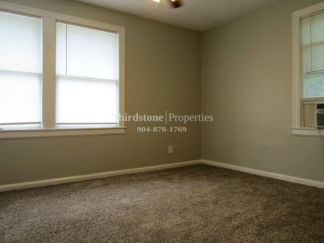Building Photo - 1206 Cherry St