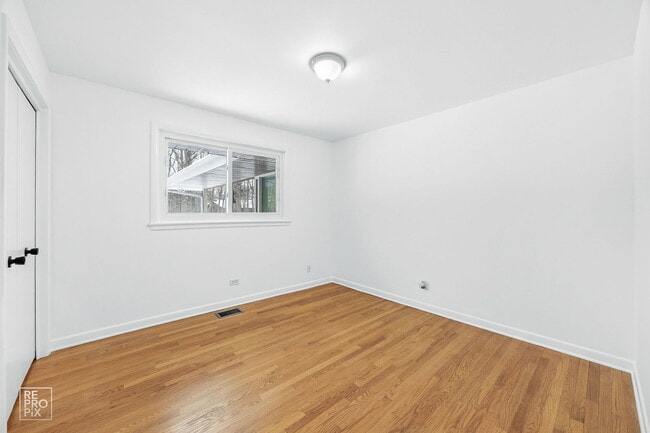 Building Photo - 23670 N Elm Rd