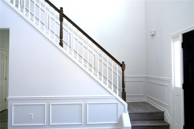 Building Photo - 6440 Barwick Ln