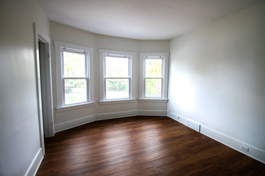 Bedroom #1 - 25 Sterling Ave