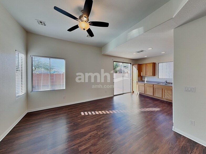 Building Photo - 5283 Railroad River Ave