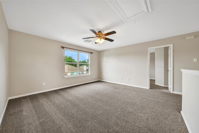Building Photo - 32126 Willow Creek Park