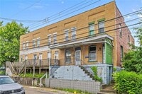Building Photo - 1115 1/2 Church Avenue Unit