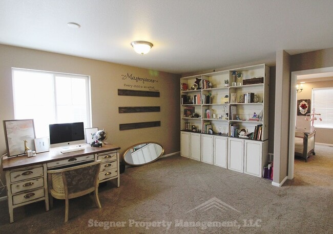 Building Photo - Beautiful Home in Johnstown