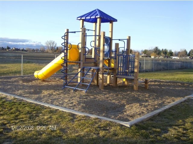 Building Photo - Goosecreek Manor