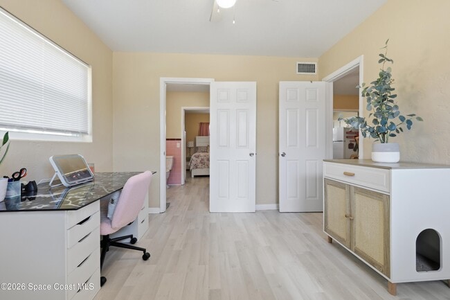 Building Photo - 134 E Alachua Ln