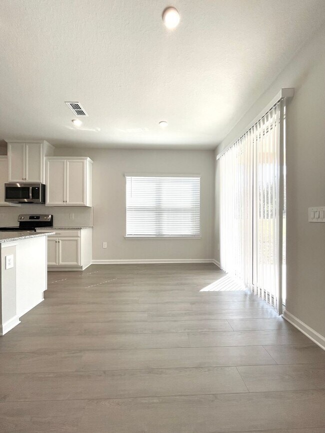 Building Photo - Move In June 16th! Brand New Construction ...