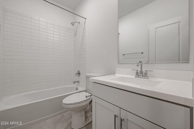 Building Photo - 7811 N 79th Dr