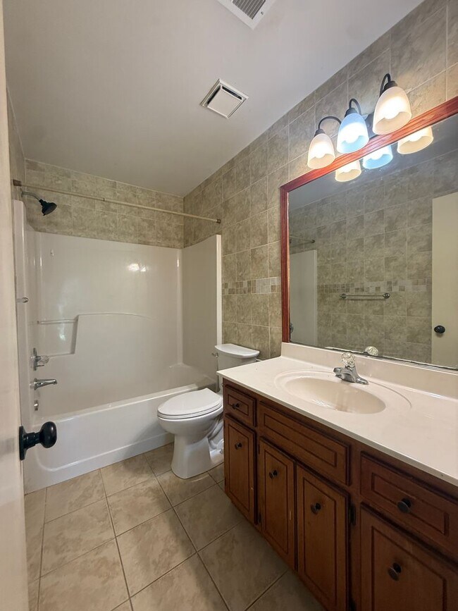 Building Photo - 3313 Camak Dr