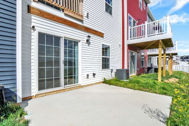 Building Photo - A Welcoming Place to Call Home in Red Lion