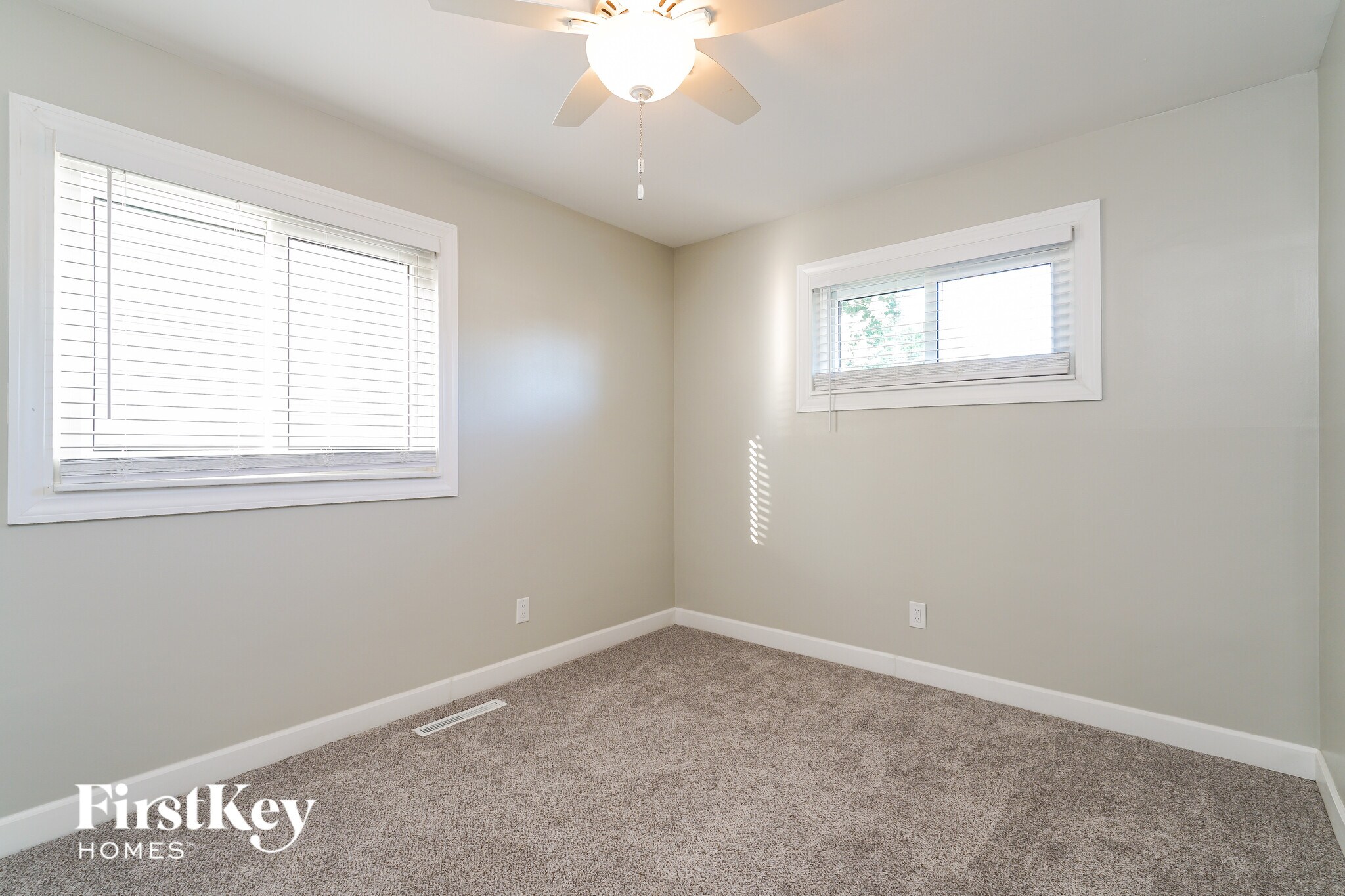 Building Photo - 3970 Jerome Ct