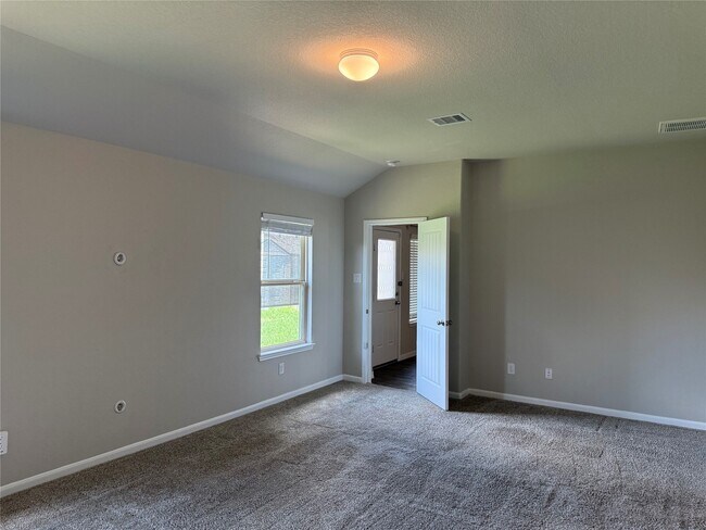 Building Photo - 3310 Sumac Dr