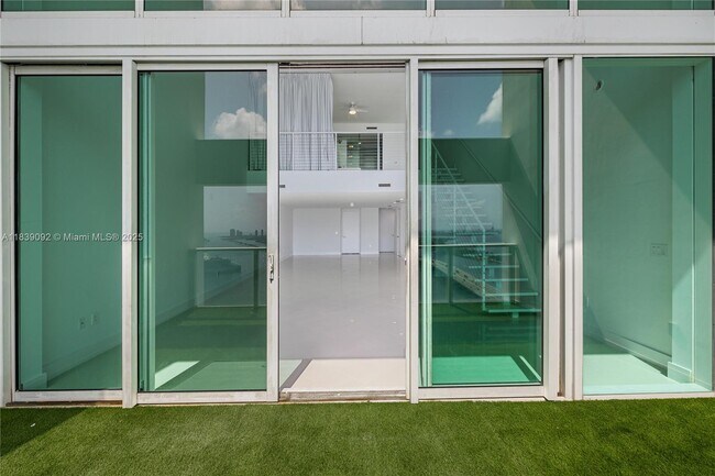 Building Photo - 1040 Biscayne Blvd