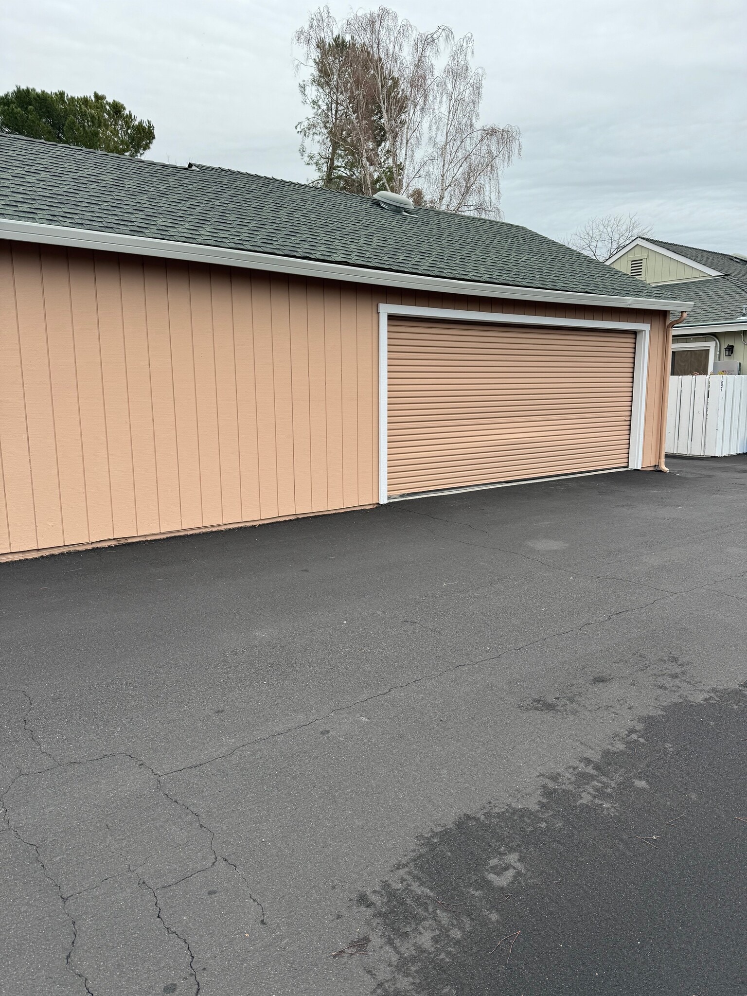 Building Photo - 109 Marina Dr S