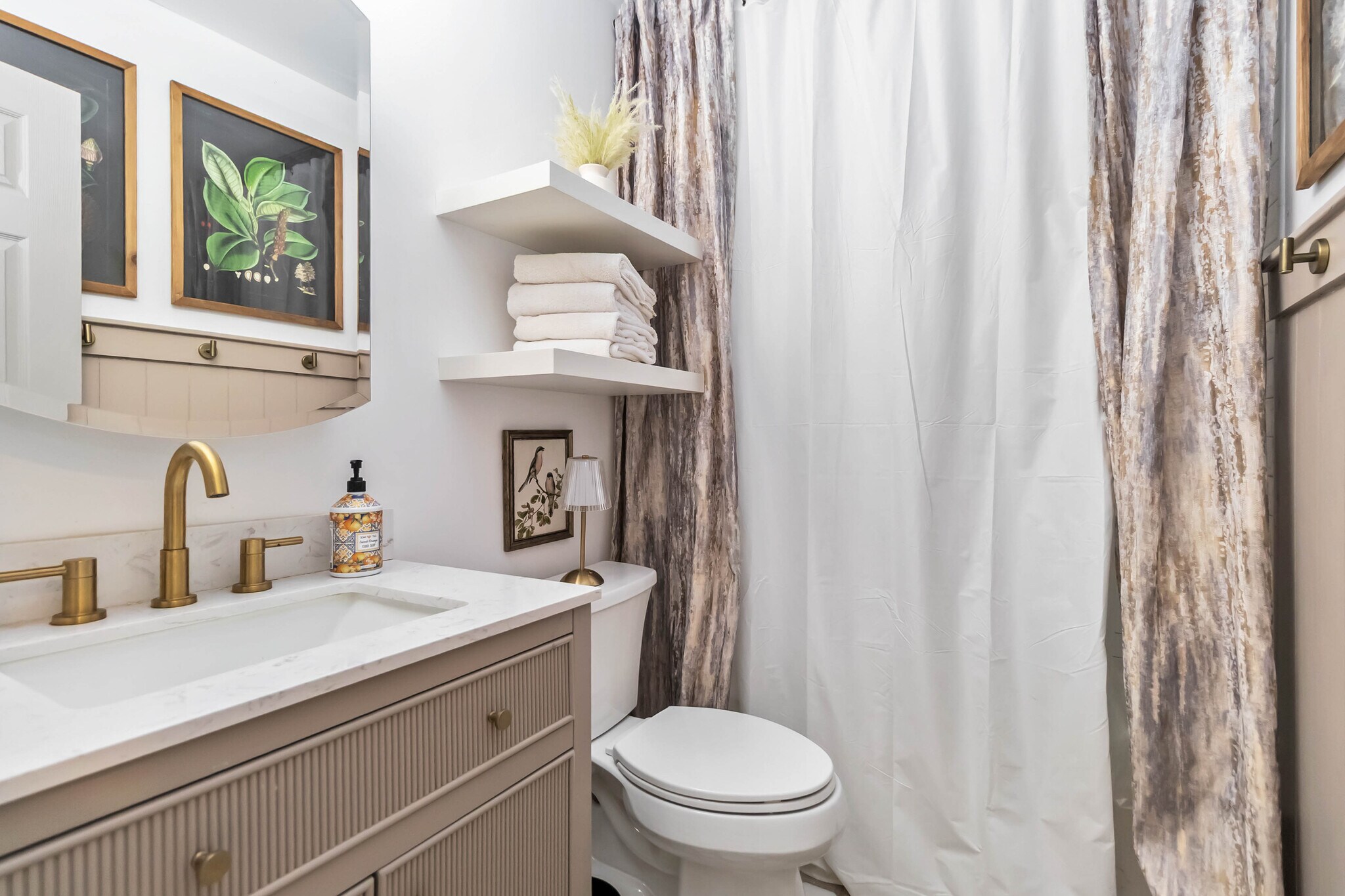 Building Photo - 405 Hillcrest Dr