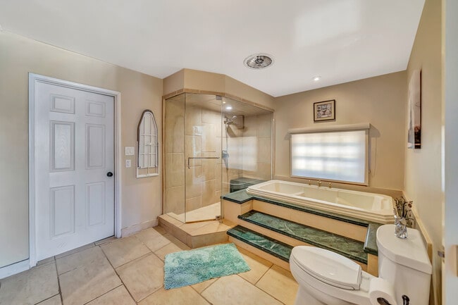 Building Photo - 22374 Algunas Rd