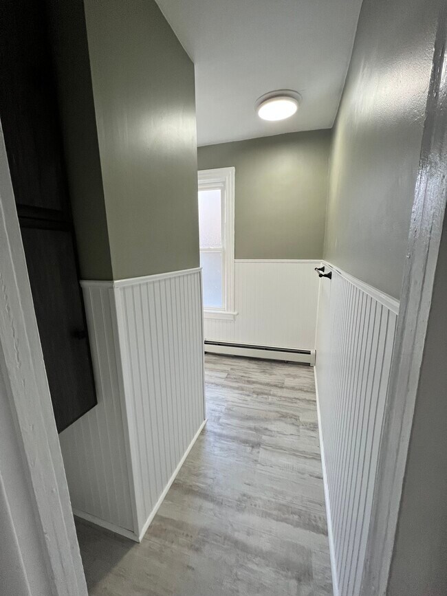 Building Photo - 425 Ellicott St