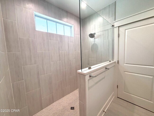 Building Photo - 446 Foxtail Wy