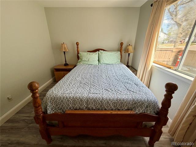 Building Photo - 9853 Salford Ln