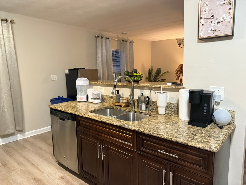 Building Photo - 946 Ave H