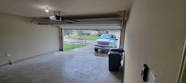 Building Photo - 5518 Rustling Gates Ln