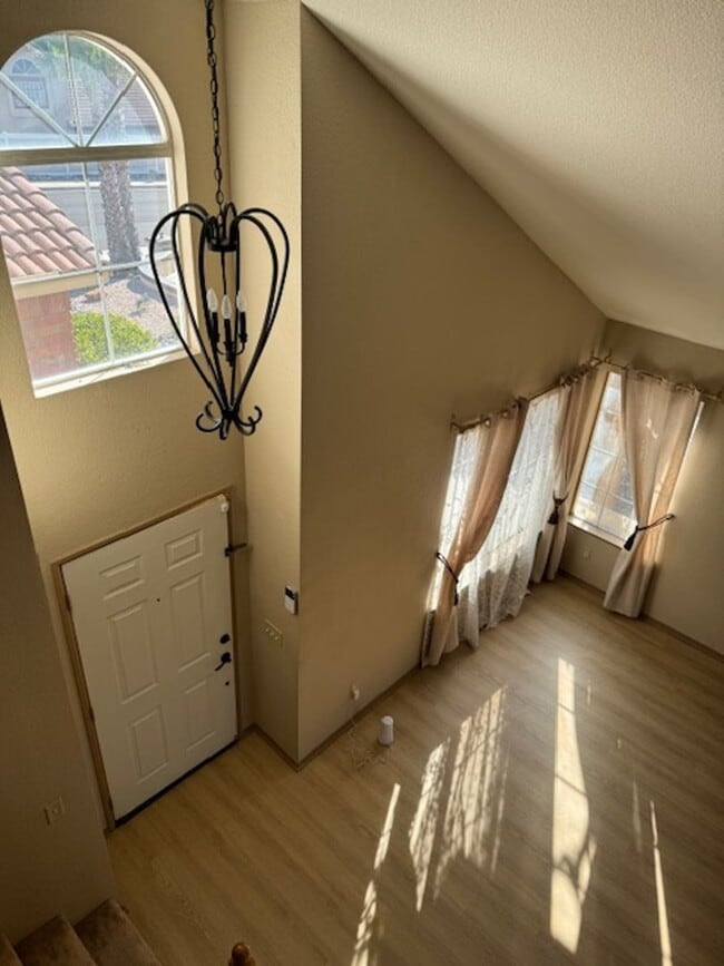 Building Photo - Beautiful 3 Bedroom 2.5 Bath Home!!