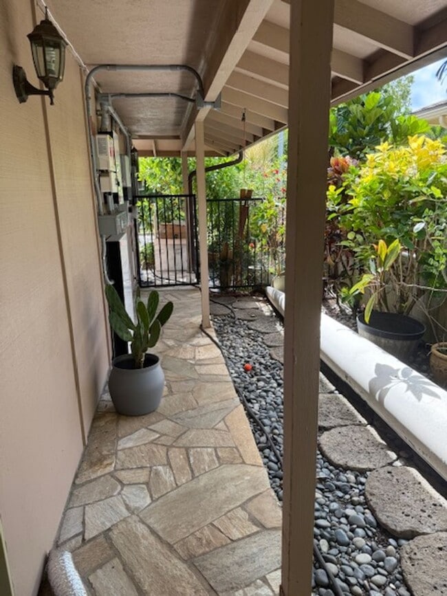 Building Photo - 414 - MA