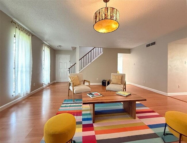 Building Photo - 8401 Loralinda Dr