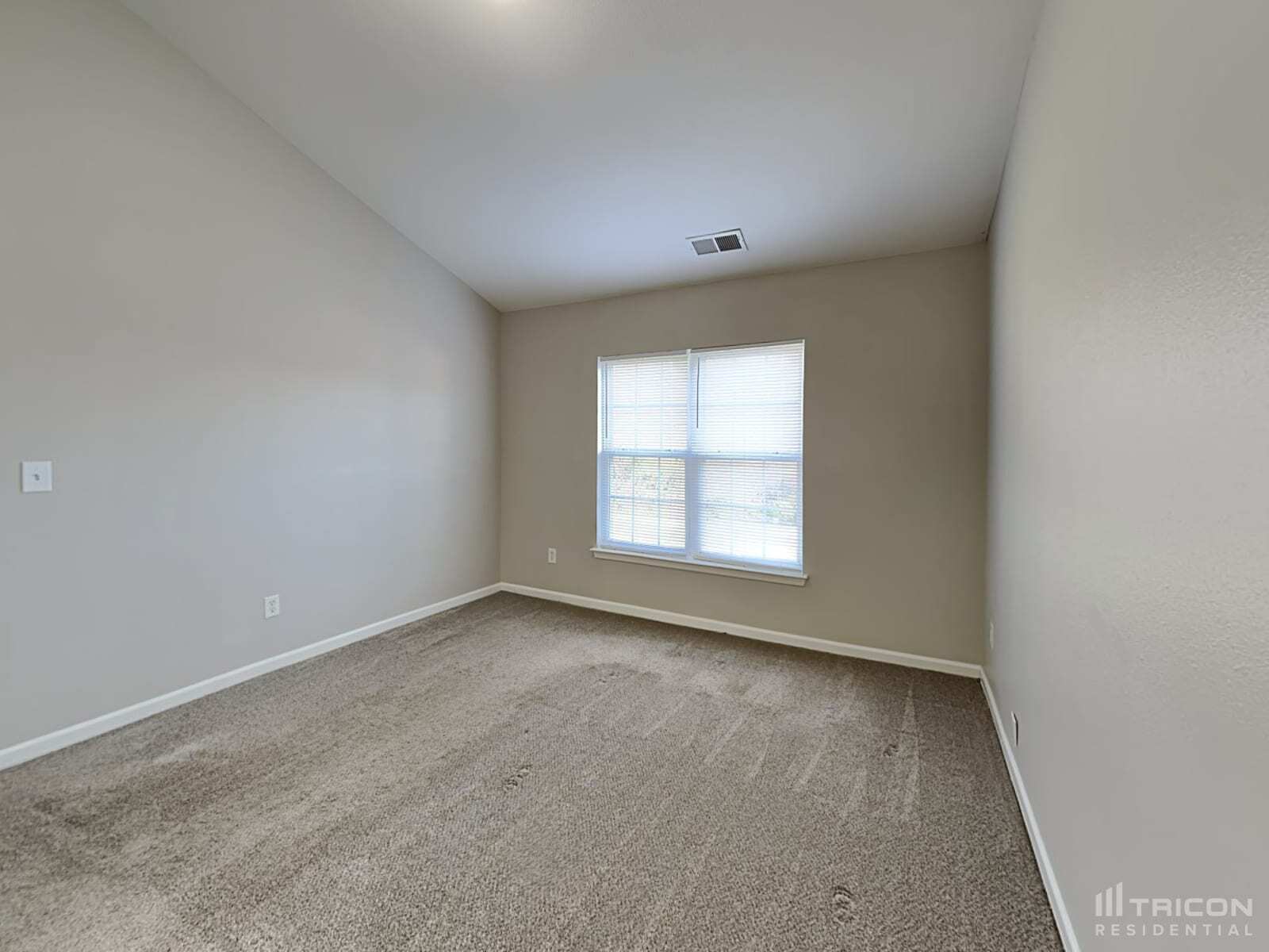 Building Photo - 1513 Tirano Ct
