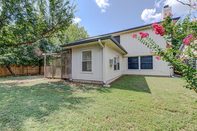 Building Photo - Gorgeous House in Sendera with 4 Bedrooms ...