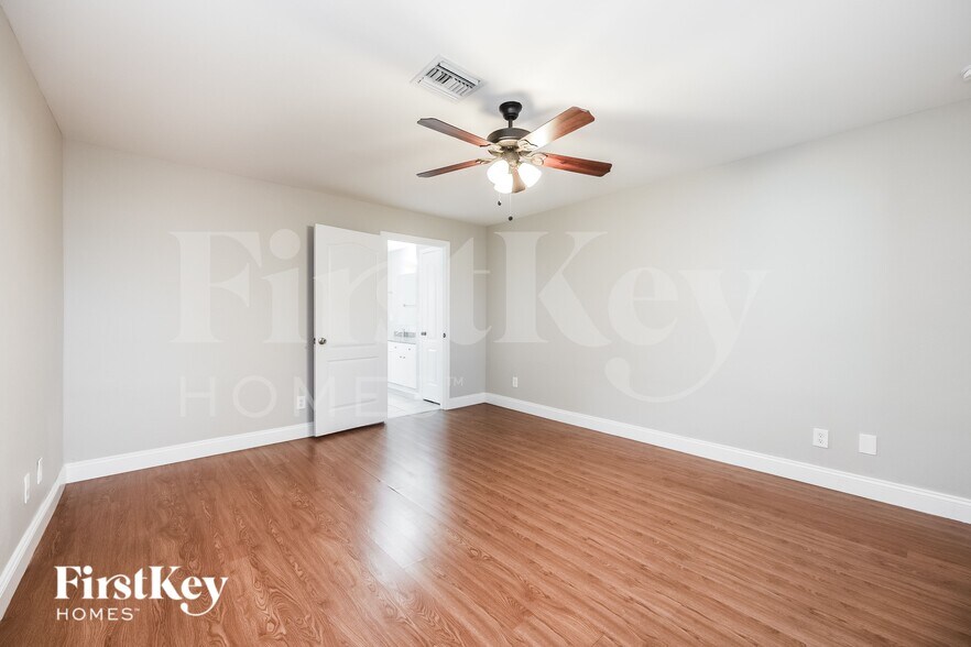 Building Photo - 3612 14th St SW