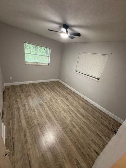 Building Photo - 20822 SW Marine Blvd