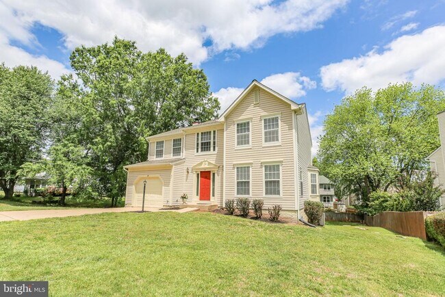 Building Photo - 64 Spring Lake Dr