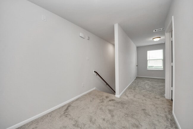 Building Photo - 7027 Cedar Breeze Ct