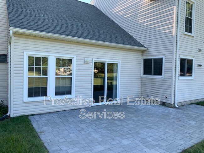 Building Photo - 5476 Club Head Rd