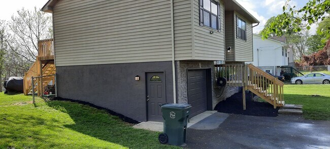Building Photo - 112 Kings Mountain Ct