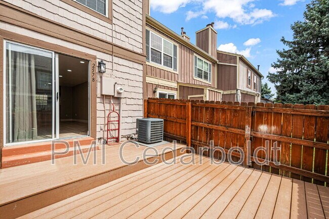 Building Photo - 2578 E Nichols Cir